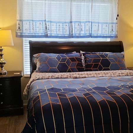 Spacious Beach House Unit,Beautifully Furnished 2 Bed 2Bath./2Min.Walk To Beach クリアウォーター・ビーチ エクステリア 写真