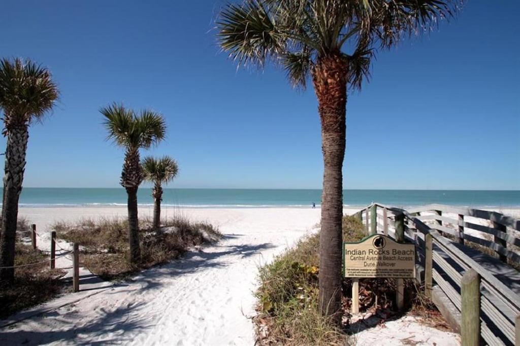 Spacious Beach House Unit,Beautifully Furnished 2 Bed 2Bath./2Min.Walk To Beach クリアウォーター・ビーチ エクステリア 写真