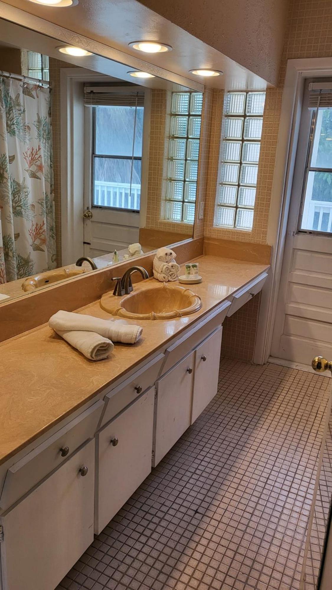 Spacious Beach House Unit,Beautifully Furnished 2 Bed 2Bath./2Min.Walk To Beach クリアウォーター・ビーチ エクステリア 写真